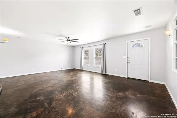Bandera, TX 78003,560 PR 1515