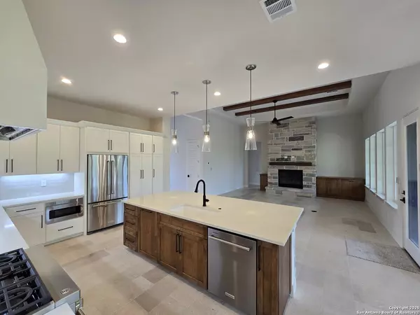 New Braunfels, TX 78132,1608 VINTAGE WAY