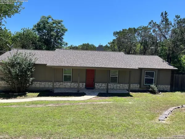 221 DOESKIN DR, Boerne, TX 78006-8925