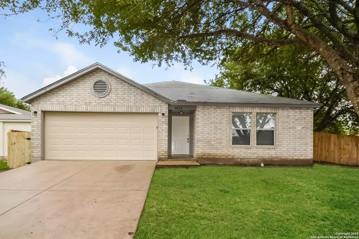 San Antonio, TX 78245,9854 Raven Field