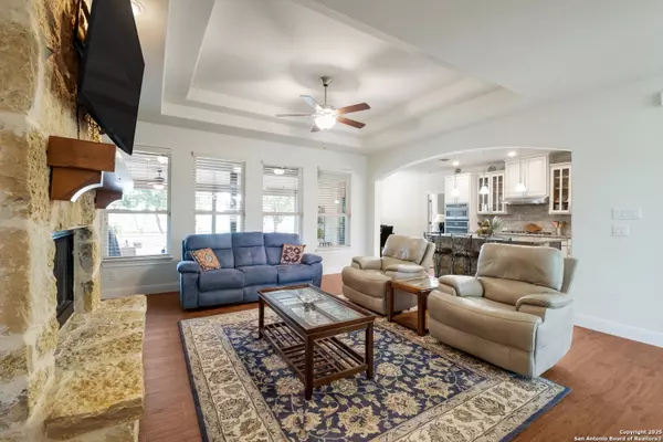 Castroville, TX 78009,271 Strasbourg