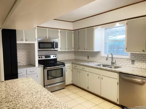 Kerrville, TX 78028-4804,103 CYNTHIA DR