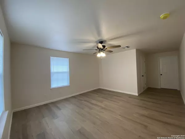 Poteet, TX 78065,576 School Drive