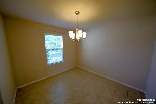 Selma, TX 78154,12316 Erstein