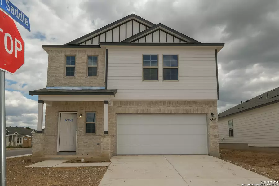 6762 Red Buffalo Trail, San Antonio, TX 78253