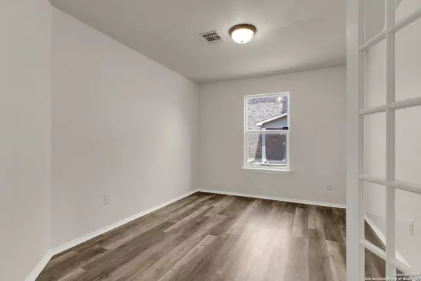 San Antonio, TX 78221,9642 Pleasanton Place