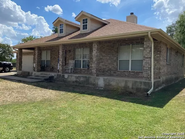 Lytle, TX 78052,220 Wind