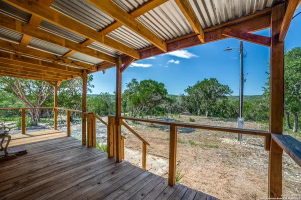 Mico, TX 78056,1715 County Road 270