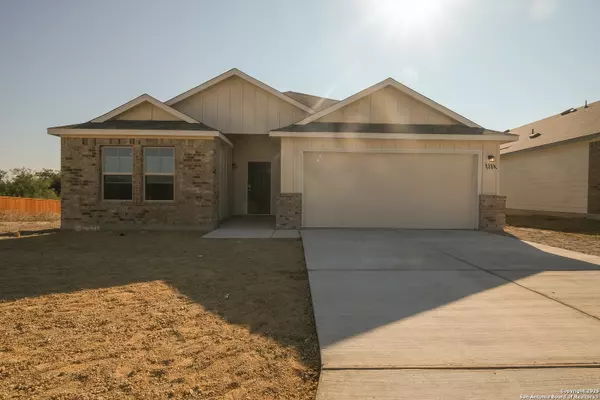 8724 Rucker Pond Trail, San Antonio, TX 78252