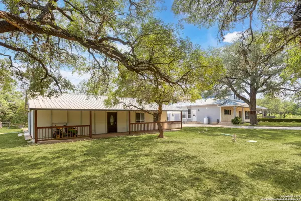 Bulverde, TX 78163,838 Georg Oaks