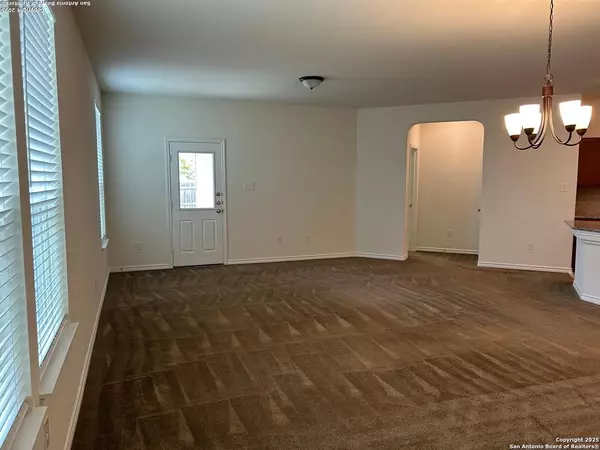 San Antonio, TX 78253,15415 Pine Path