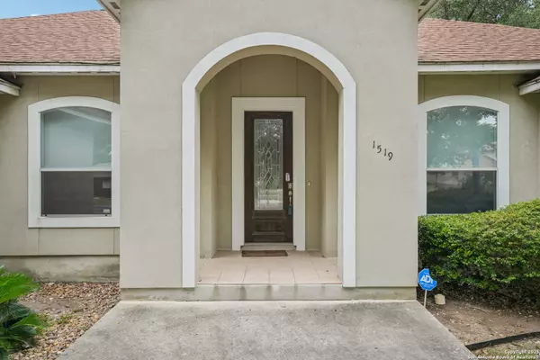 San Antonio, TX 78213,1519 Larkspur