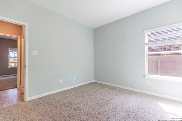 San Antonio, TX 78254,8603 pinto