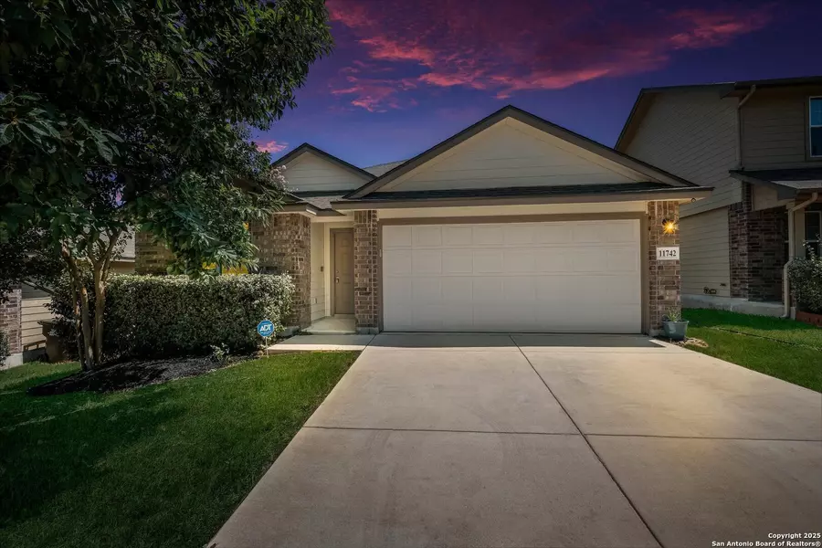 11742 caraway, San Antonio, TX 78245