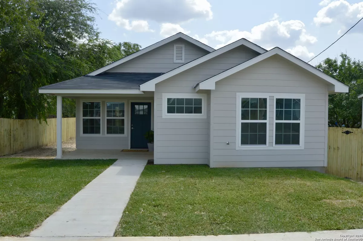 Pleasanton, TX 78064,812 Uvalde