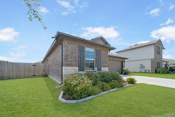 Seguin, TX 78155,1449 Almond Creek
