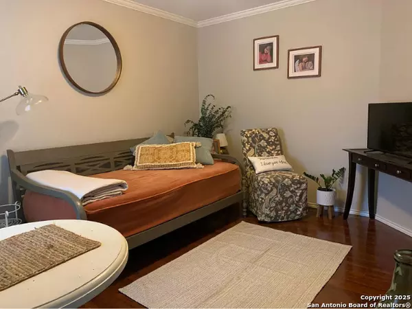 San Antonio, TX 78240,6822 Bluegrass Run