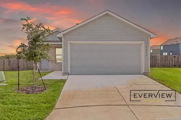 5499 Daphne Path, San Antonio, TX 78253
