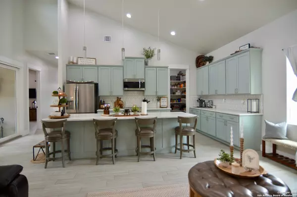 Canyon Lake, TX 78133,1108 Long Hollow