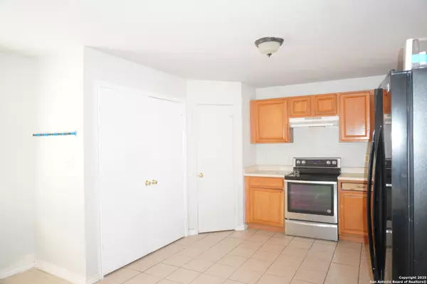 San Antonio, TX 78210,1518 Bailey