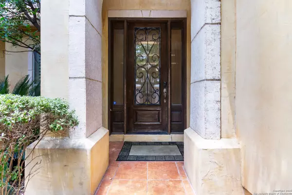 San Antonio, TX 78230,3439 Monterrey Oak