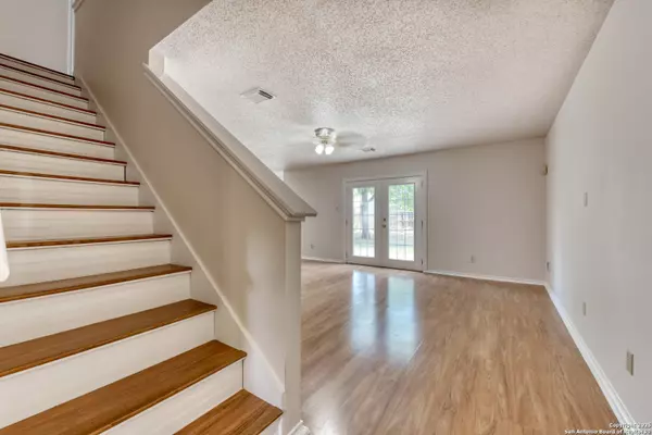 San Antonio, TX 78251,5426 Senisa Springs