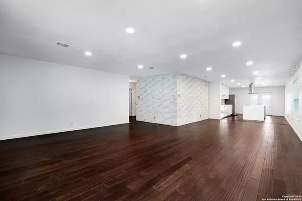 San Antonio, TX 78254-6102,9923 FALL HARVEST