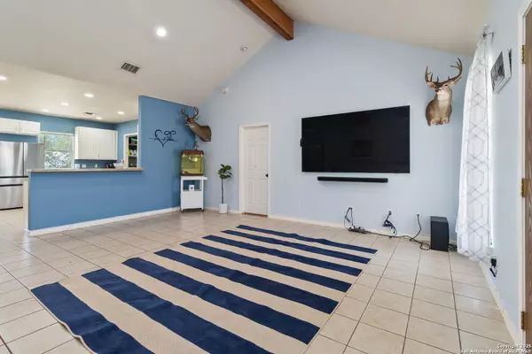 Castroville, TX 78009,136 County Road 5781