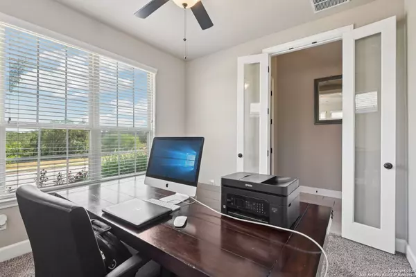 New Braunfels, TX 78132,1077 stone