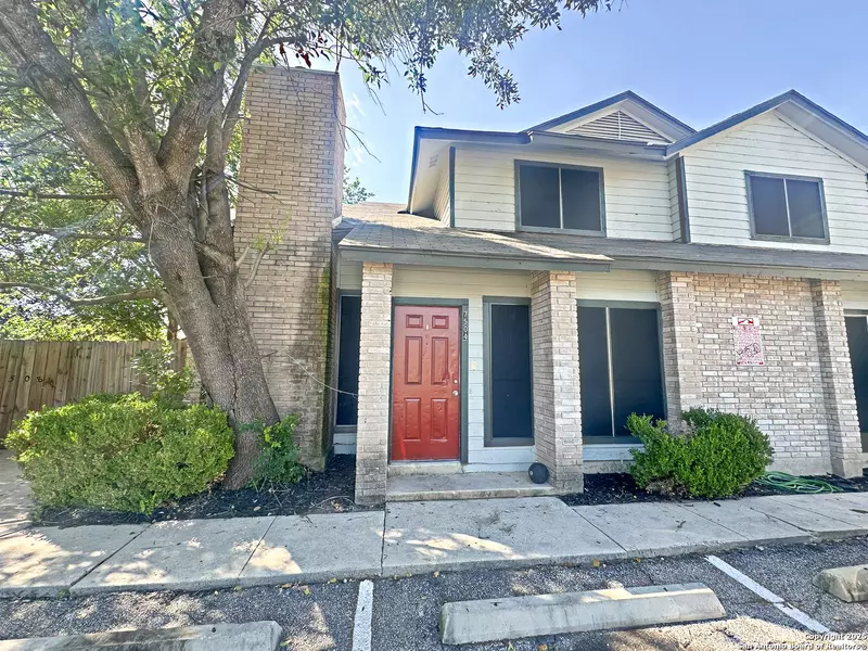 7502 Oak Chase UNIT 7504, San Antonio, TX 78239