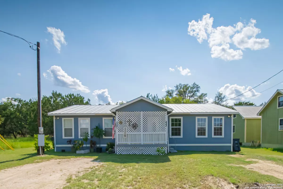 Bandera, TX 78003,289 Chaparral