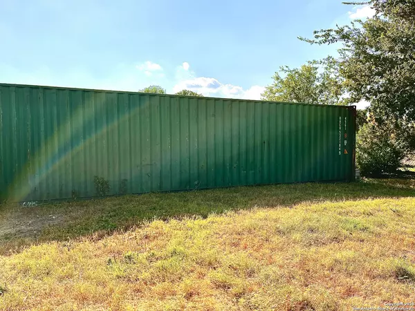 Castroville, TX 78009-2217,18707 County Road 5736