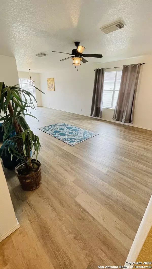 7926 Cortland Oak, San Antonio, TX 78254