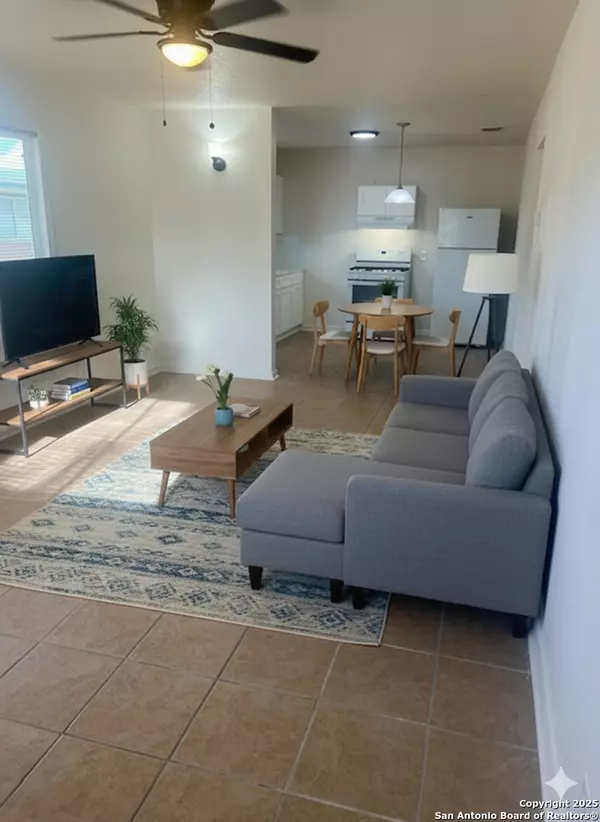 144 Villaret Blvd UNIT 158, San Antonio, TX 78221