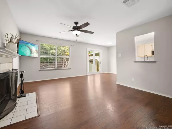 San Antonio, TX 78249,6310 Club Oaks