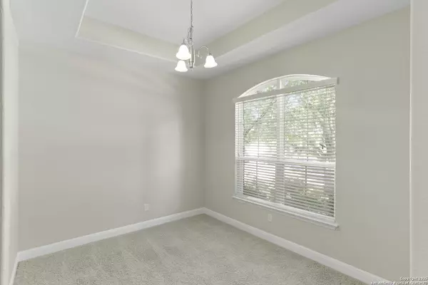 Cibolo, TX 78108,233 Flint Rd