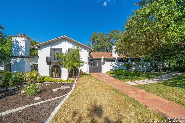 320 Mustang, Hollywood Park, TX 78232