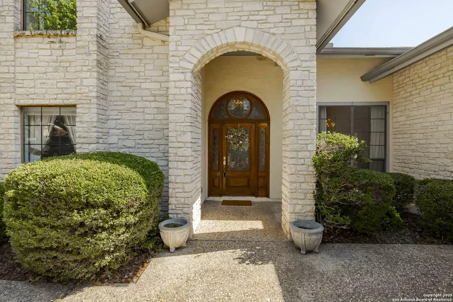 526 Oakland Hills, Kerrville, TX 78028