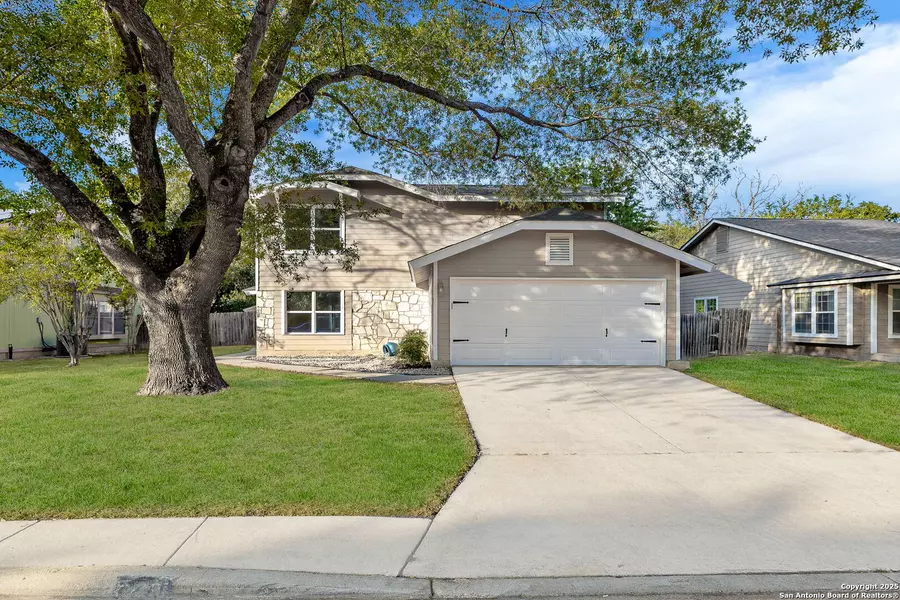 3235 Tavern Oaks, San Antonio, TX 78247