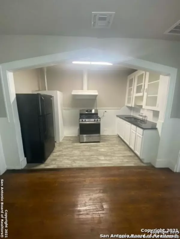 San Antonio, TX 78210,630 Bailey