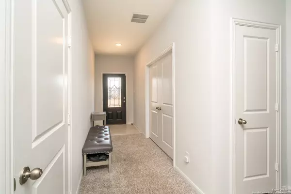 Converse, TX 78109,8931 Chili Bowl