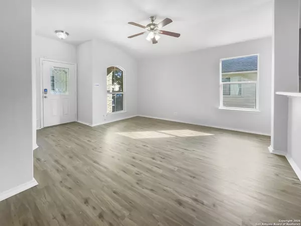 New Braunfels, TX 78130,611 Tom Kemp