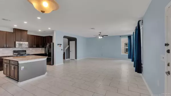 San Antonio, TX 78218,6230 Travis Smt