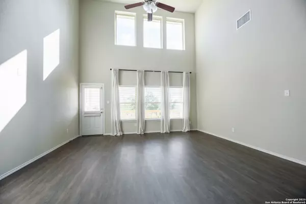 New Braunfels, TX 78132,1609 Ranch House