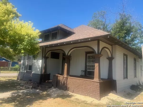 1401 Trinity, San Antonio, TX 78207