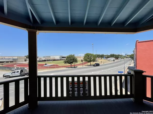 1802 SAINT MARYS ST UNIT #2, San Antonio, TX 78210-1636