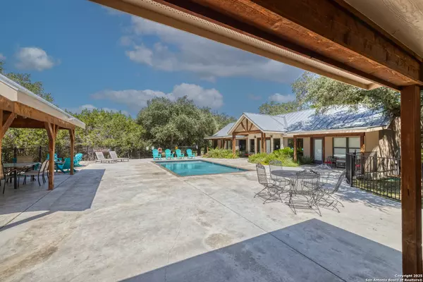 Concan, TX 78838,350 Lantana