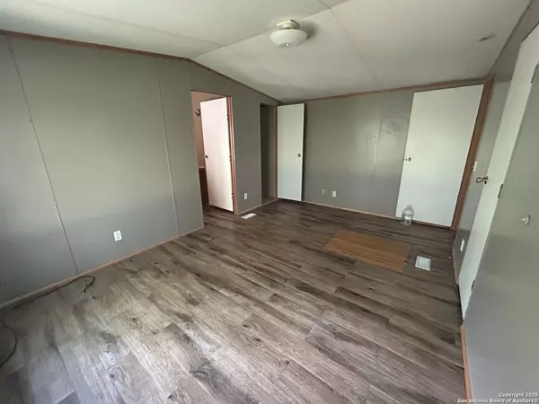 Victoria, TX 77905,1242 Cologne Rd