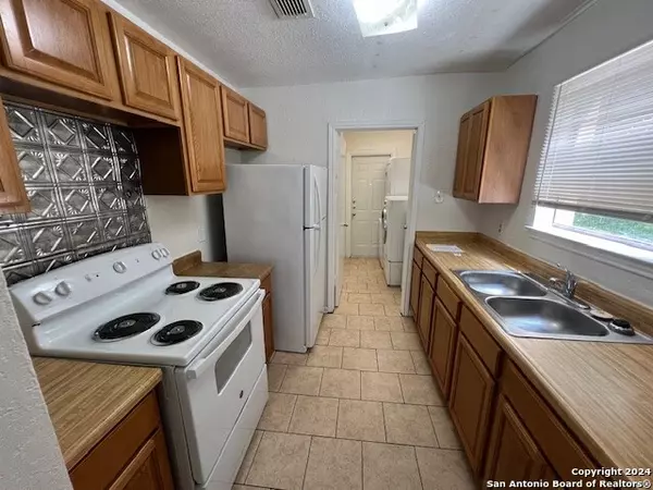 Converse, TX 78109,202 ash UNIT 104