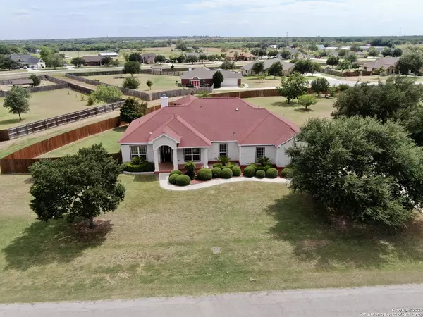 Lytle, TX 78052,15818 Lake Breeze